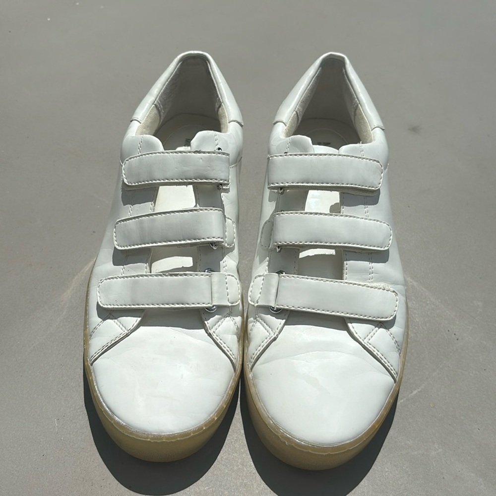 Michael Kors Patent Leather walking shoes Women Size 8